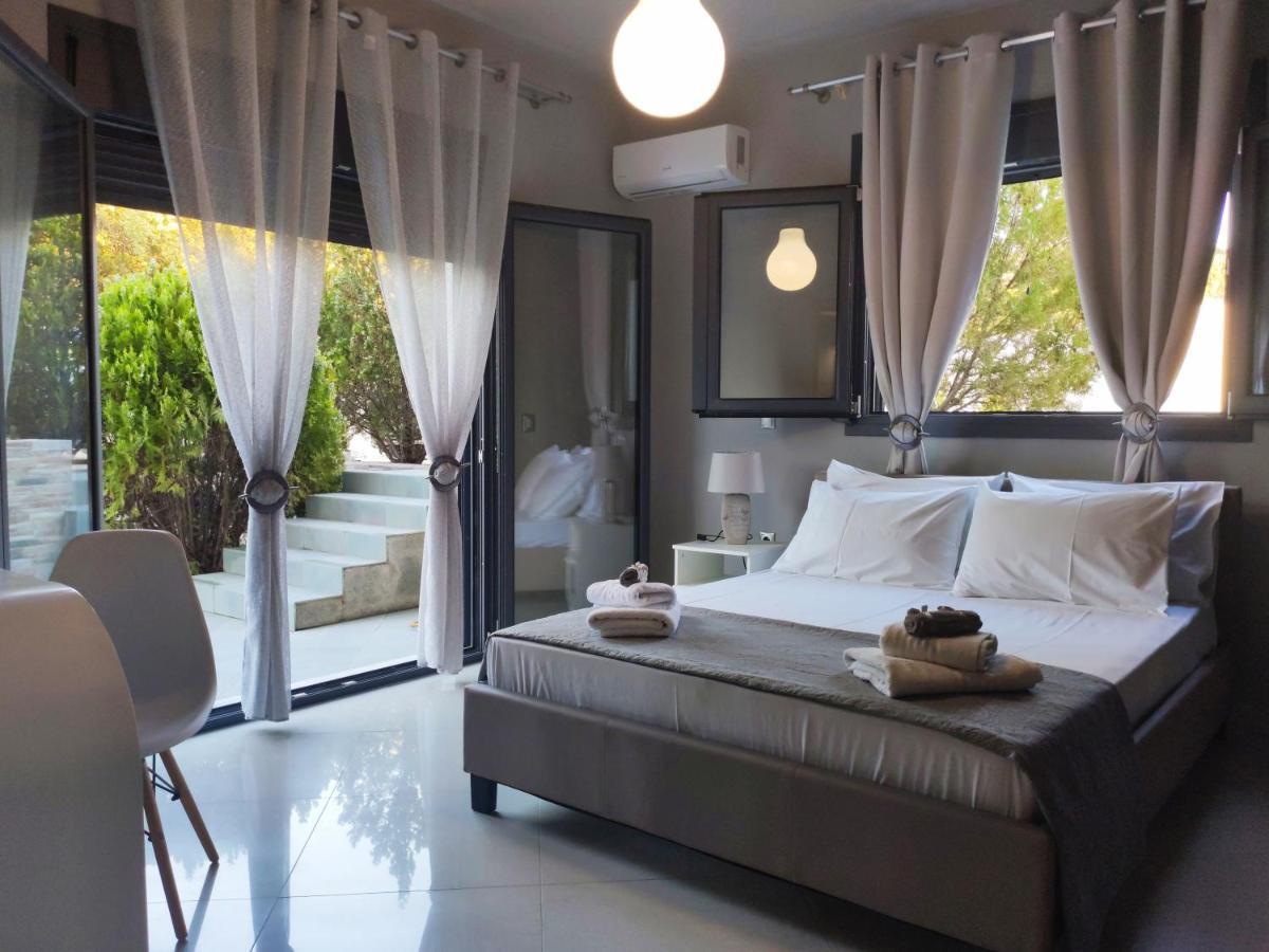 Rose Ground Floor - Private Swimming Pool Garden Vila