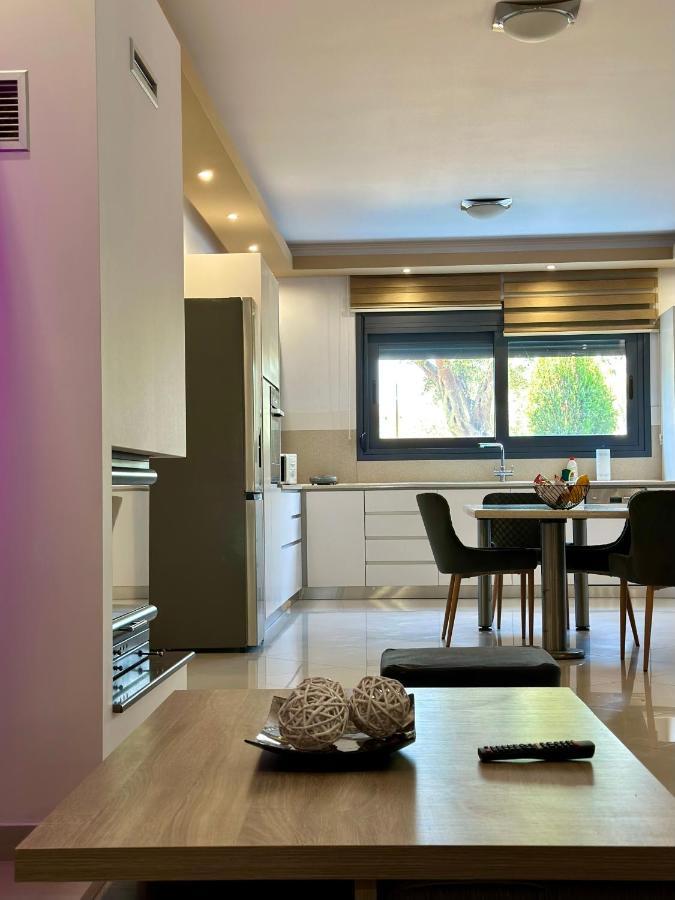 Rose Ground Floor - Private Swimming Pool Garden *