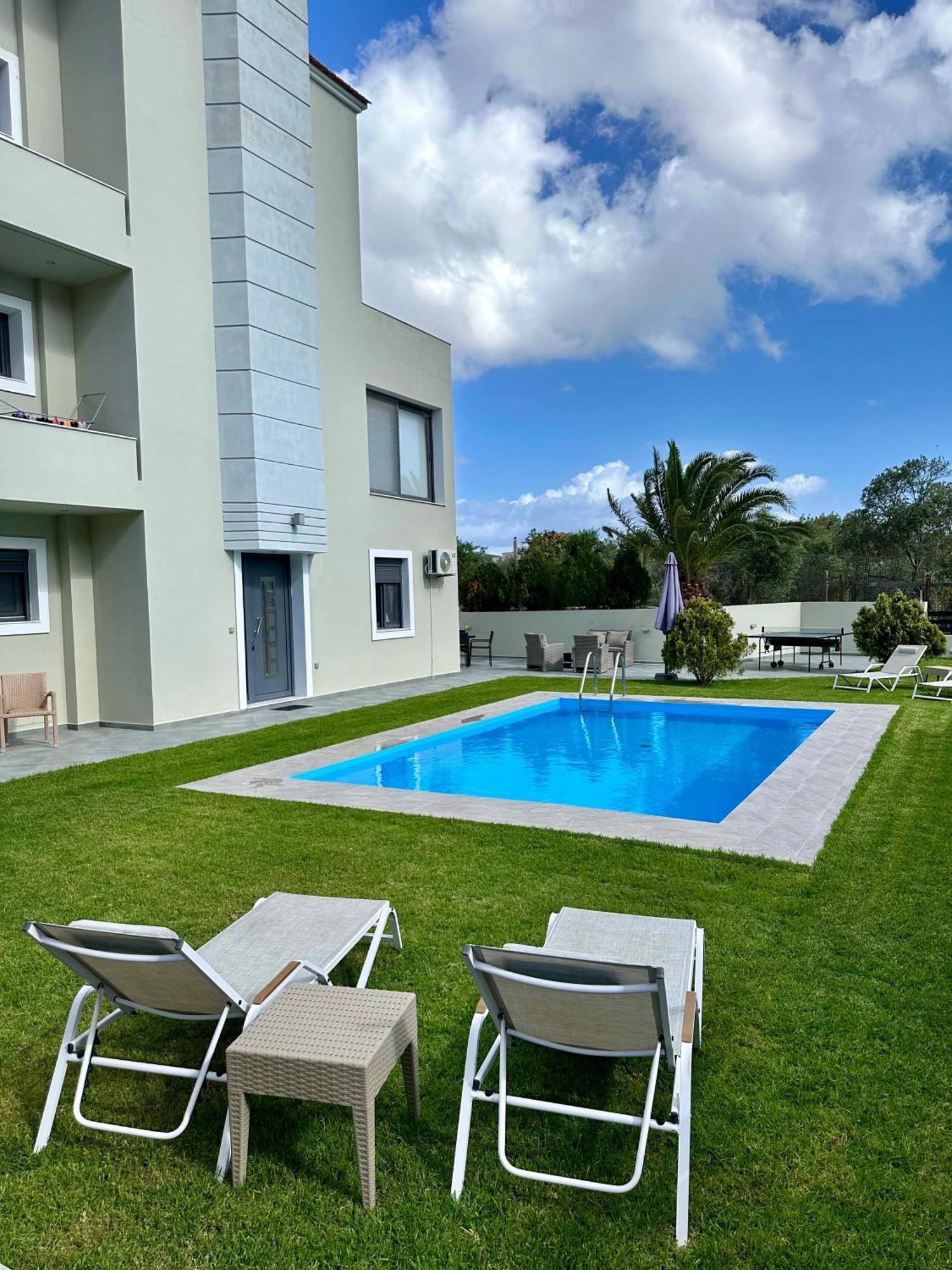 Rose Ground Floor - Private Swimming Pool Garden *